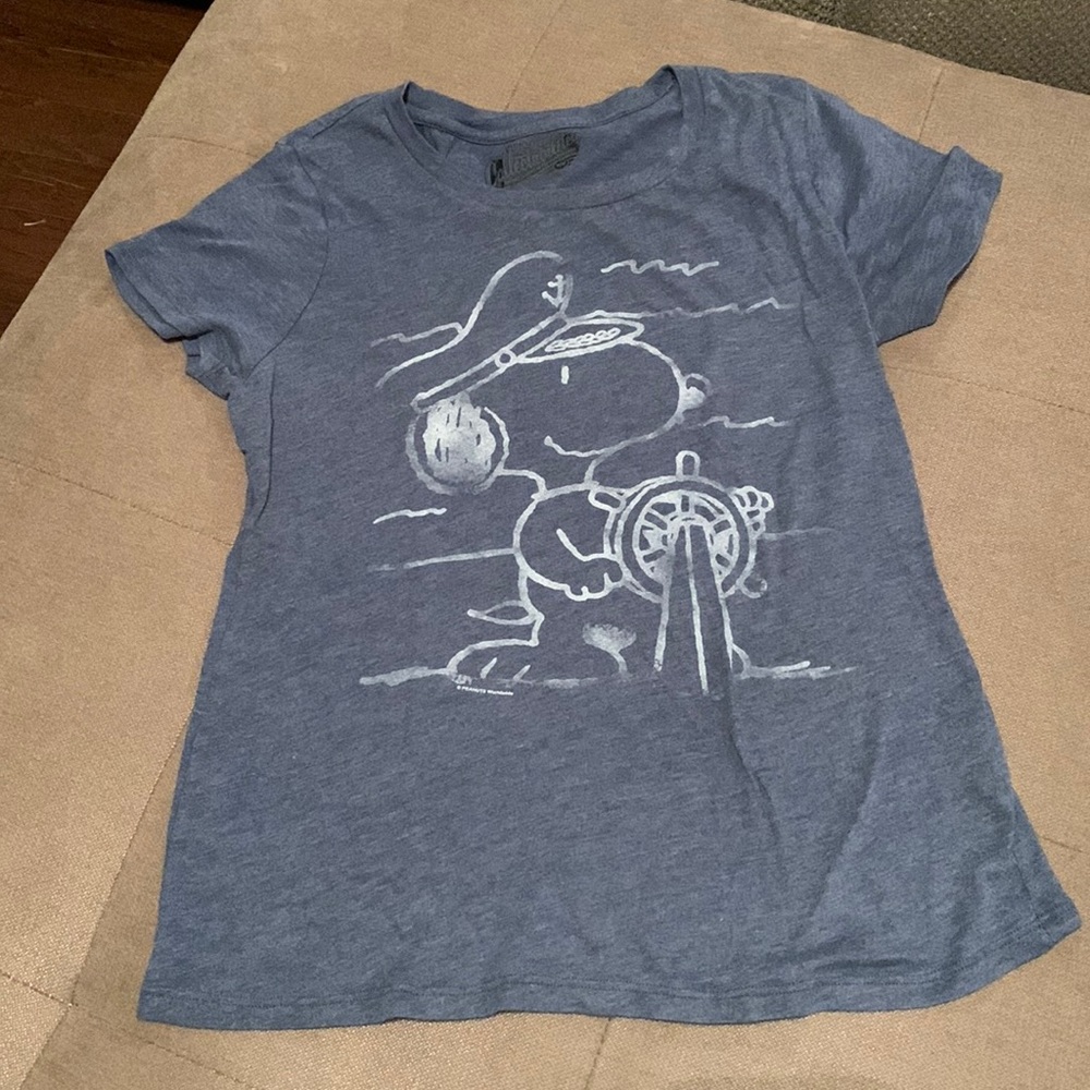 Old Navy Sailing Snoopy T-shirt Collectibles size medium